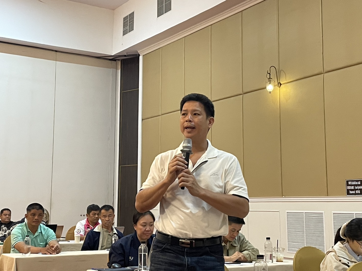 คณะทีมวิจัย คณะการจัดการสิ่งแวดล้อม พร้อมผู้อำนวยการและนักวิจัยศูนย์วิจัยภัยพิบัติทางธรรมชาติภาคใต้ ร่วมประชุมเชิงปฏิบัติการเป้าหมายสำคัญตามยุธศาสตร์ ววน. “งานมั่นคง ไม่ท่วม ไม่แล้ง ใน 10 จังหวัด” ครั้งที่ 2/2568 พร้อมลงพื้นที่ศึกษาดูงานแม่กลอง gallery image 3