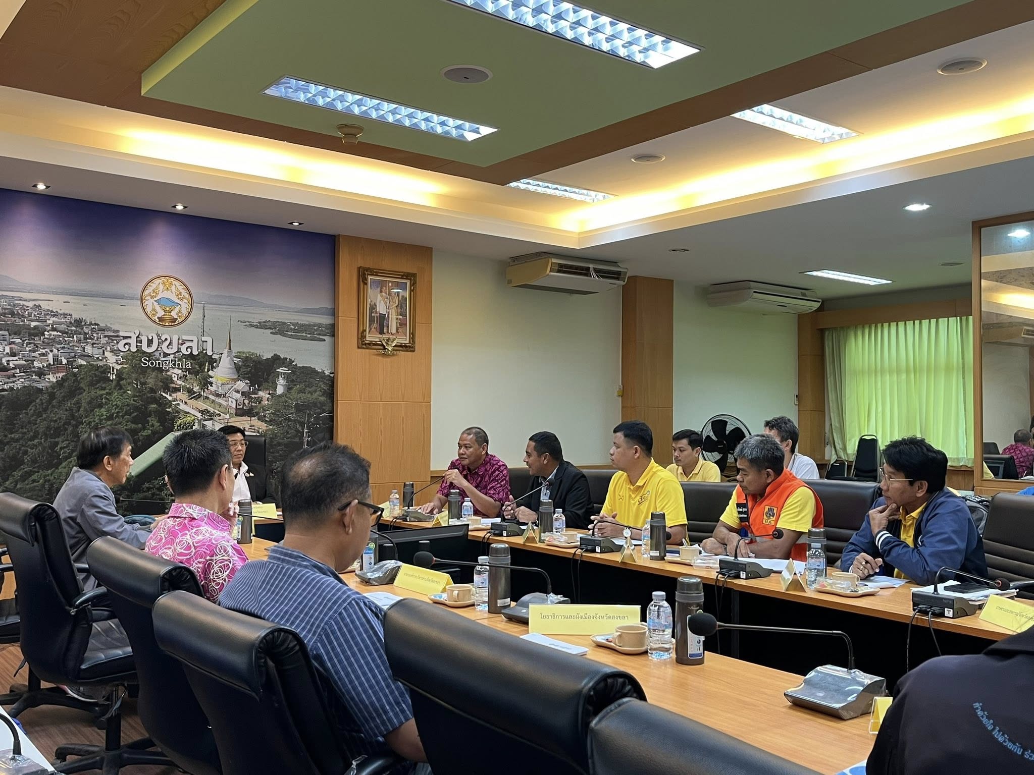 คณะนักวิจัยโครงการบริหารจัดการน้ำแบบบูรณาการระดับจังหวัด เข้าพบรองผู้ว่าราชการจังหวัดสงขลา หารือแนวทางขับเคลื่อนโครงการ gallery image 3